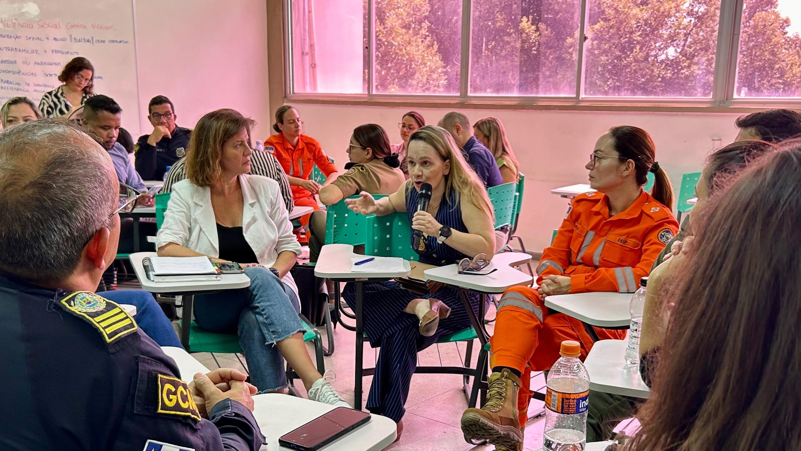 SDS e operativas participam de workshop sobre violência de gênero, com foco na violência sexual de meninas