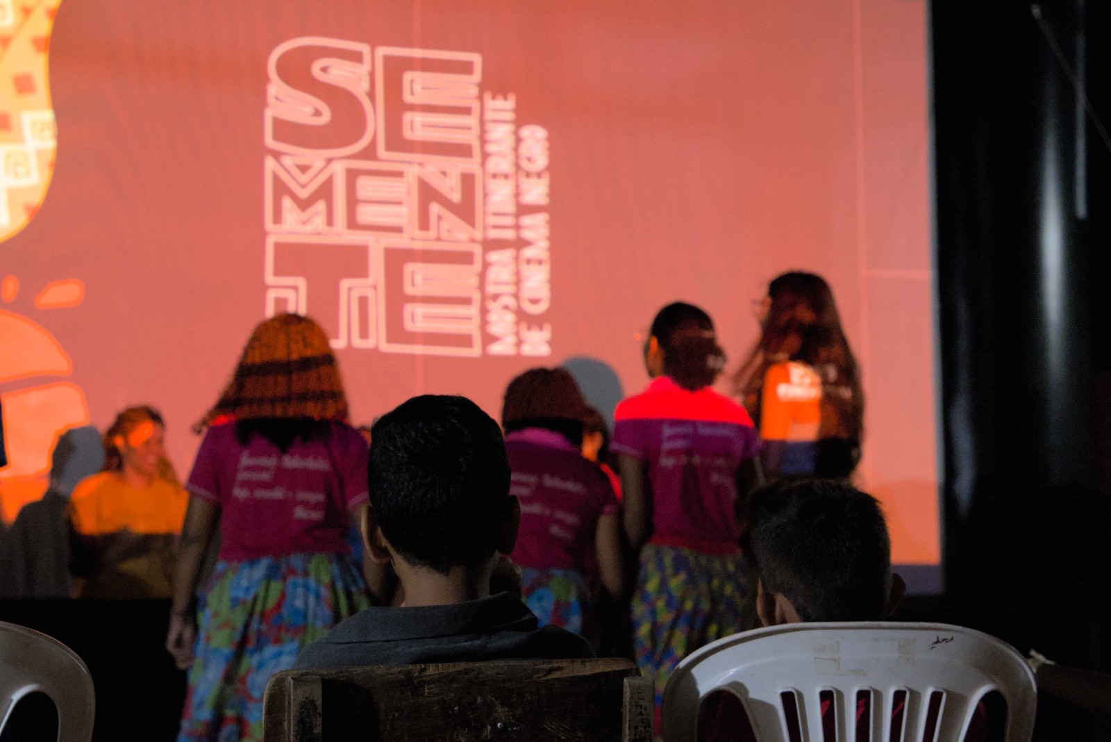 Estão abertas as inscrições para a Semente – 2º Mostra Itinerante de Cinema Negro Podem se inscrever filmes dirigidos ou codirigidos por pessoas pardas, pretas e povos tradicionais