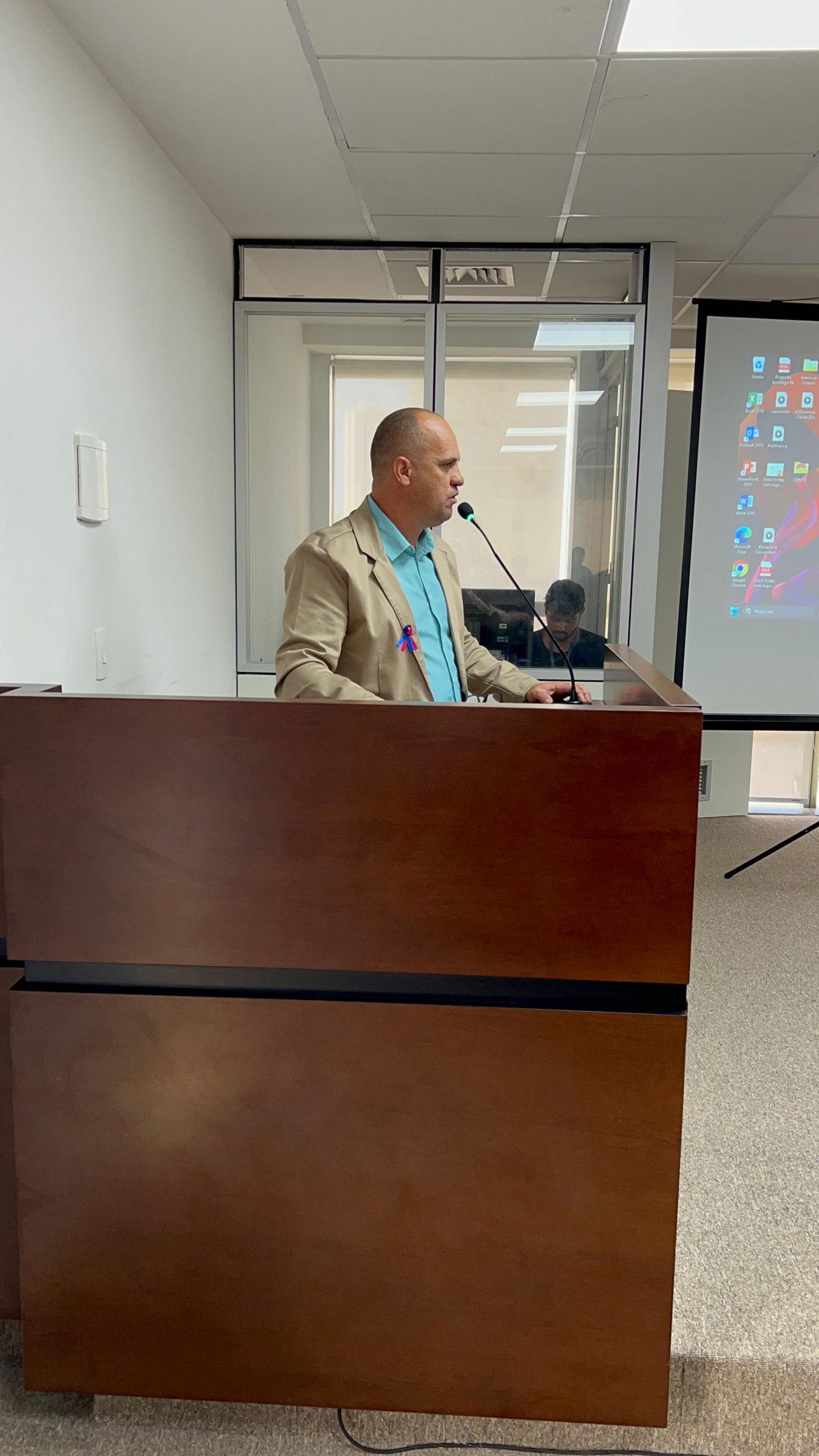 Presidente da ACS/PE cobra ações de apoio psicológico a Policiais e Bombeiros em audiência na Alepe