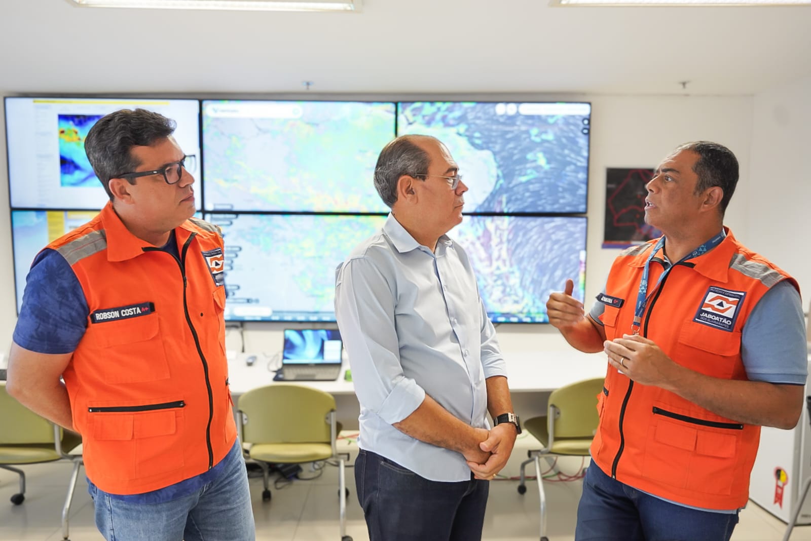 Jaboatão monitora volume de chuvas e áreas de risco do município