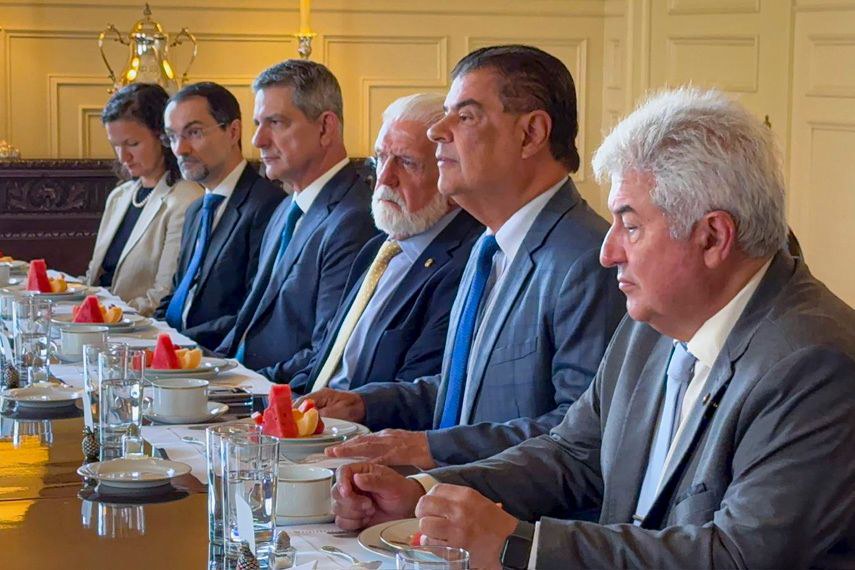 Missão oficial do Senado inicia diálogos nos EUA pelo fim do tarifaço