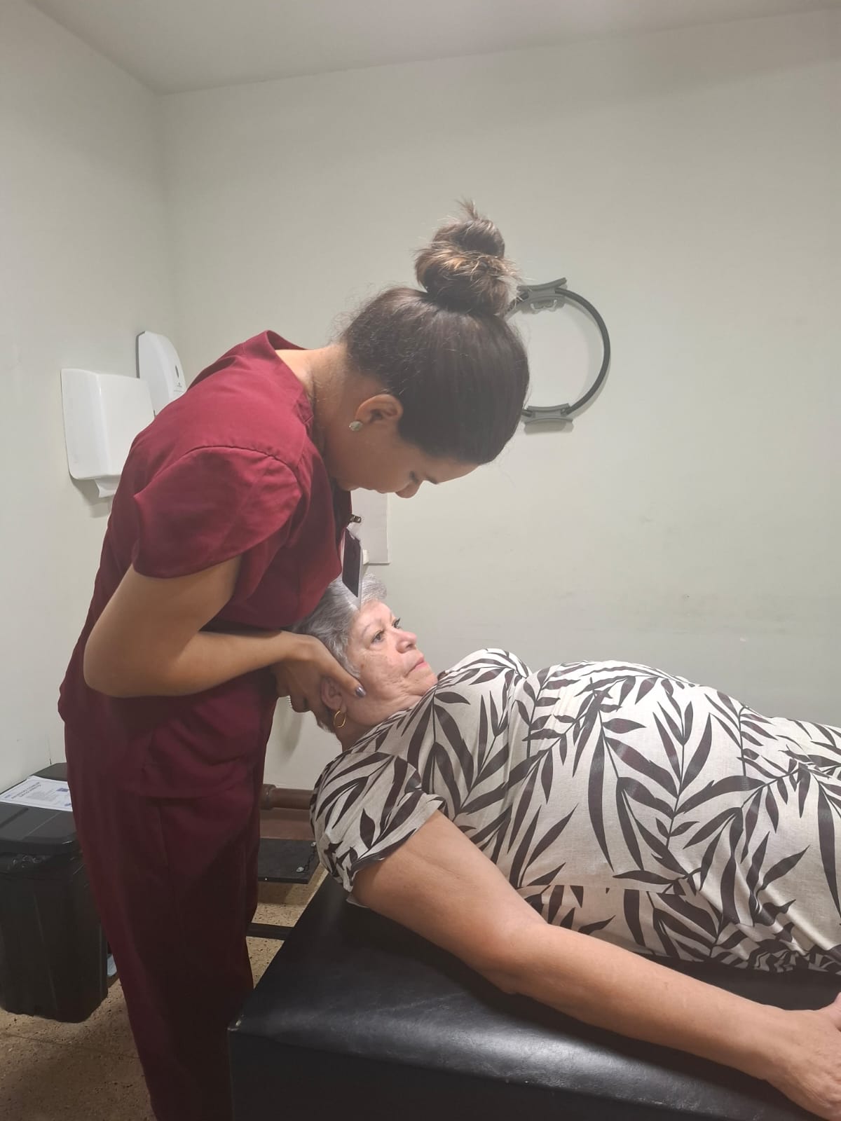 Hospital dos Servidores do Estado oferece tratamento para pacientes que sofrem de tonturas e desequilíbrio