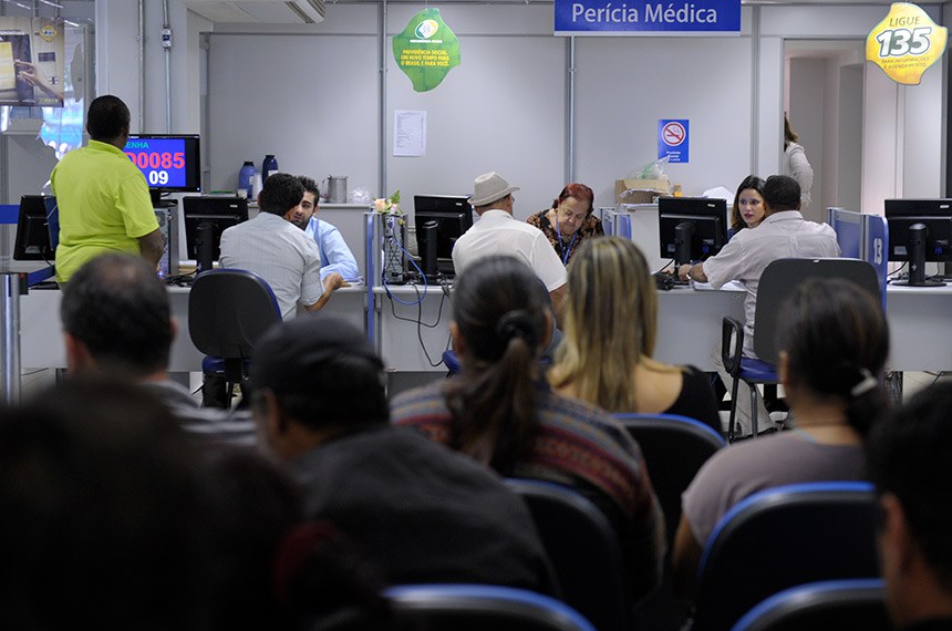 Senado pode votar medida provisória do INSS, que perde validade nesta terça