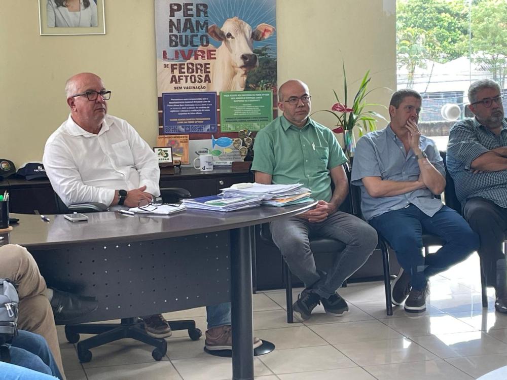 Empresas do setor de pescado se reúnem com diretoria e equipe de inspeção animal da Adagro Empresas do setor de pescado se reúnem com diretoria e equipe de inspeção animal da Adagro