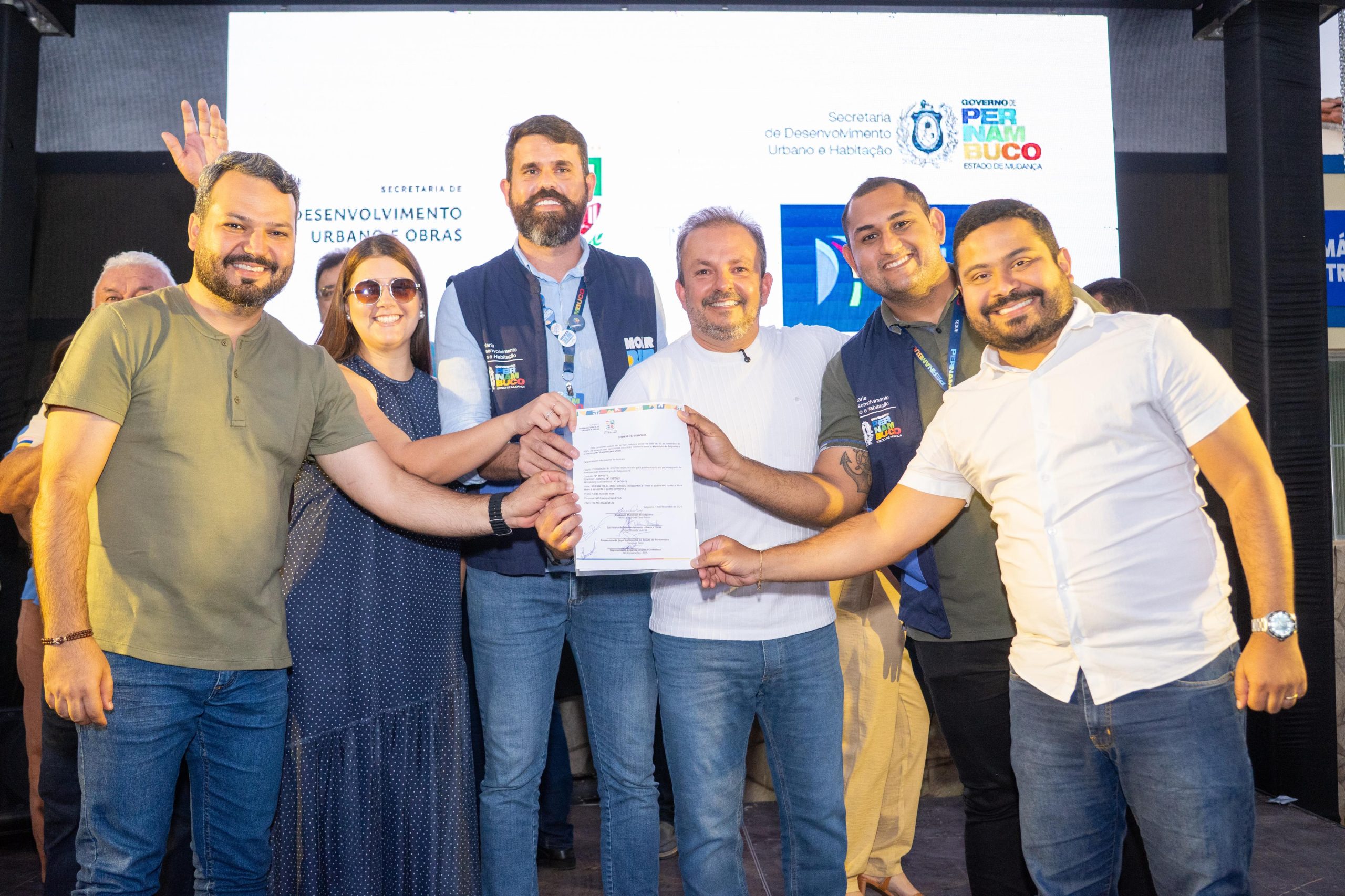 Salgueiro recebe pavimentação em 20 ruas