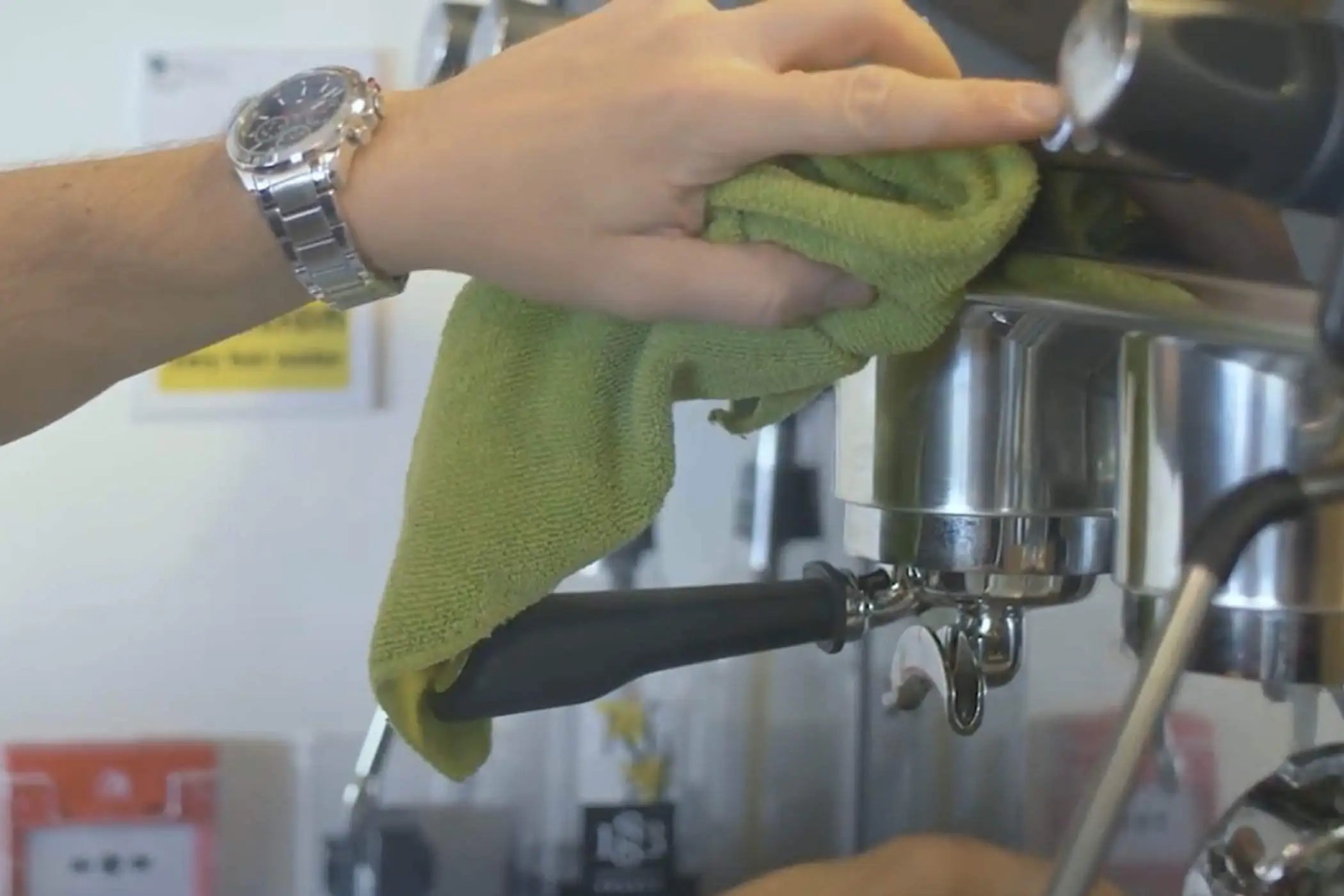 How long should a commercial coffee machine last?