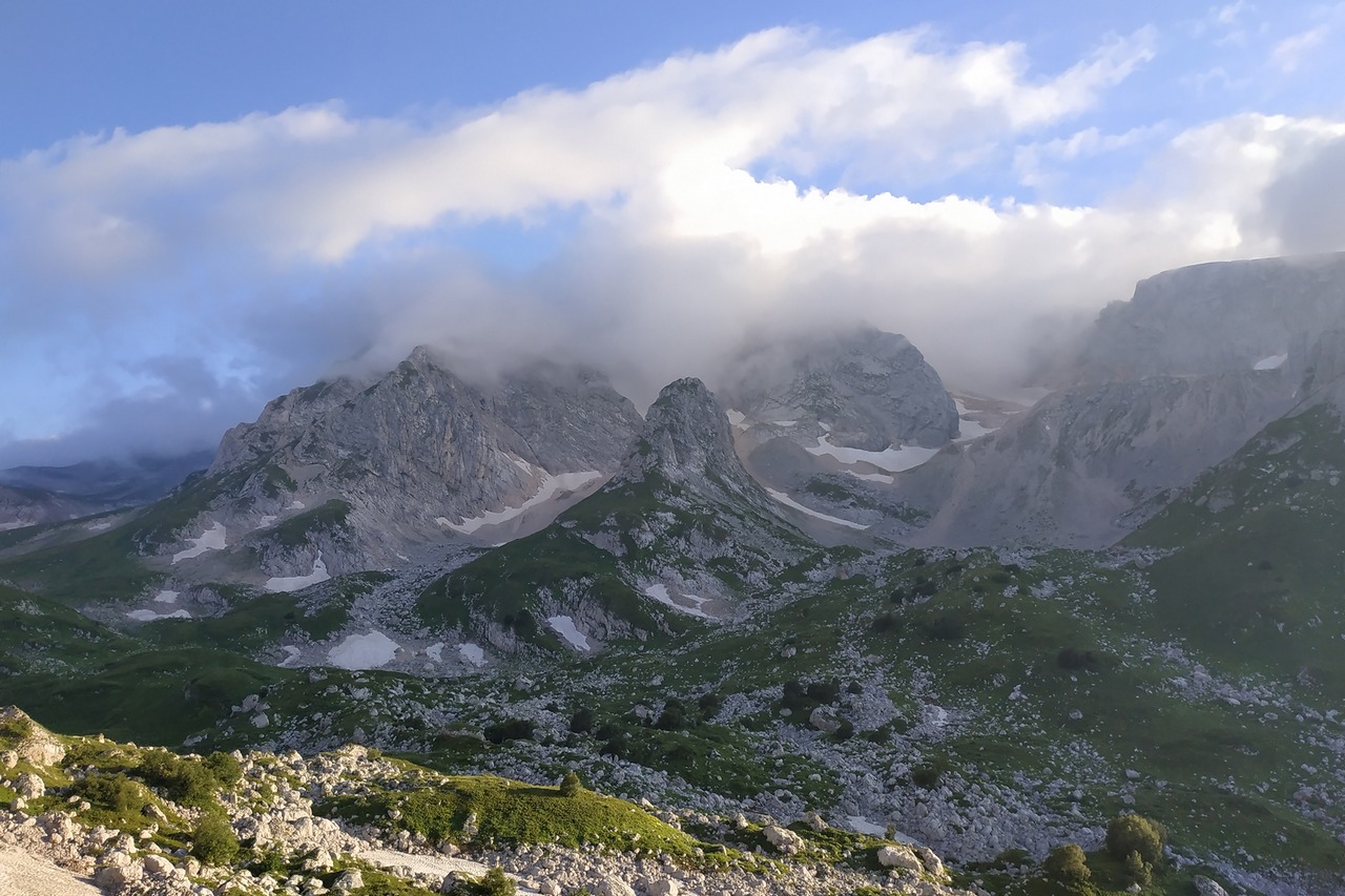 Горы адыгеи внесены юнеско в список объектов всемирного наследия. Cherez Gory K Moryu Trekking Po Plato Lago Naki Caucasus Explorer