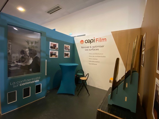 côté gauche stand