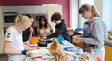Cooking in Kues - 4