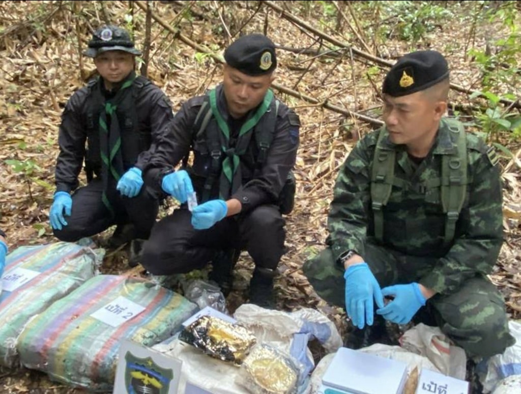 Soldiers Seizes 110 Kg of Crystal Meth After Fierce Border Gunfight in Chiang Rai