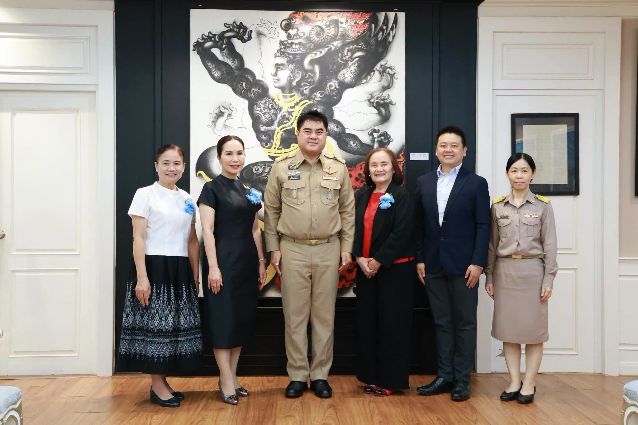 Chiang Rai Governor Honors Three Outstanding Mothers for 2026