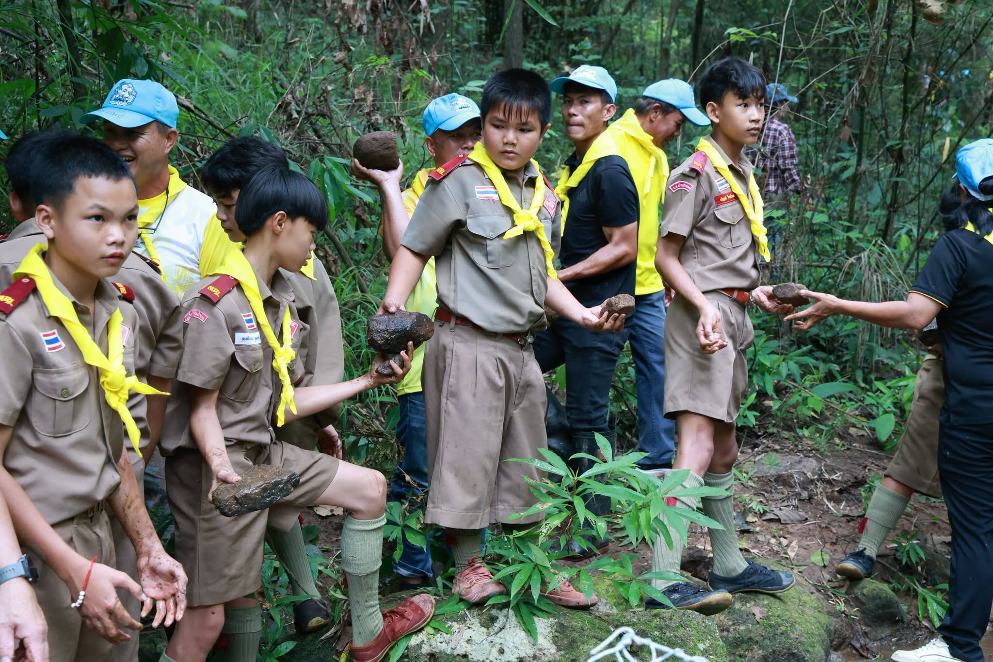 Chiang Rai Trains Over 500 Youth to Protect Forest Watershed
