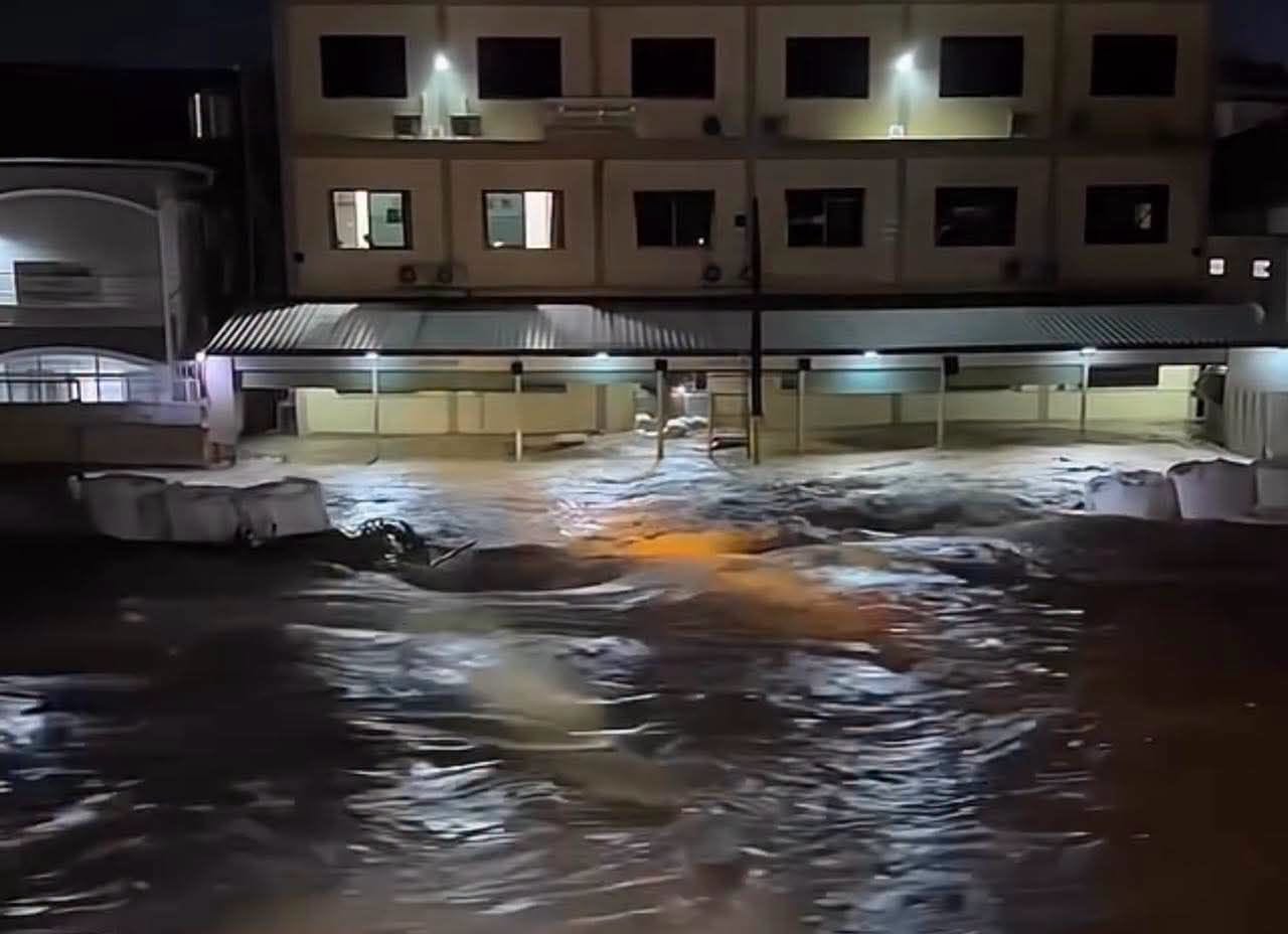 Flood Wall Collapses in Tachileik, Raging Waters Sweep Through Border Town