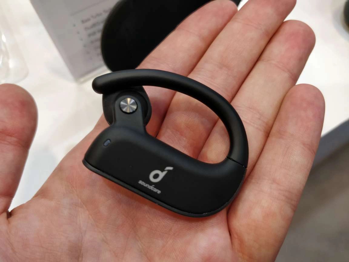 The buttons can be used to skip tracks, . Ifa 2019 Vier Neue Anker Soundcore Bluetooth In Ears Vorgestellt