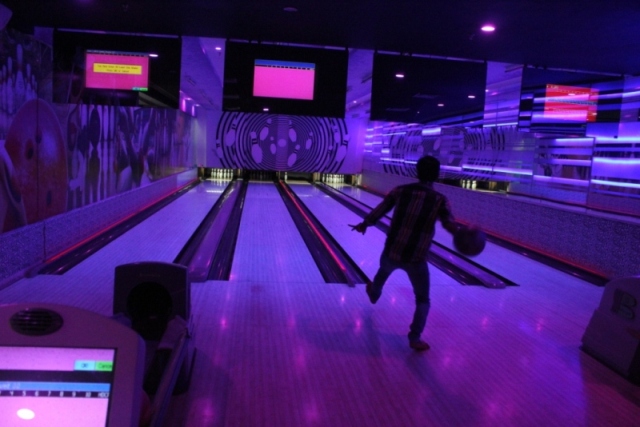 Here are a few ideas on how to get a bunch of free stuff at your local mall. Gaming Zone Balaji Agora Mall