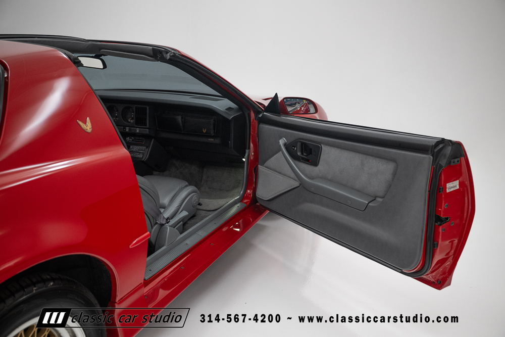 1989 Pontiac Trans Am GTA Classic Car Studio 89 TransAM 2160 60 