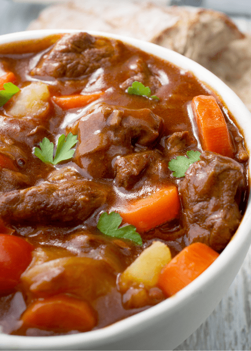Slow cooker beef stew with dumplings