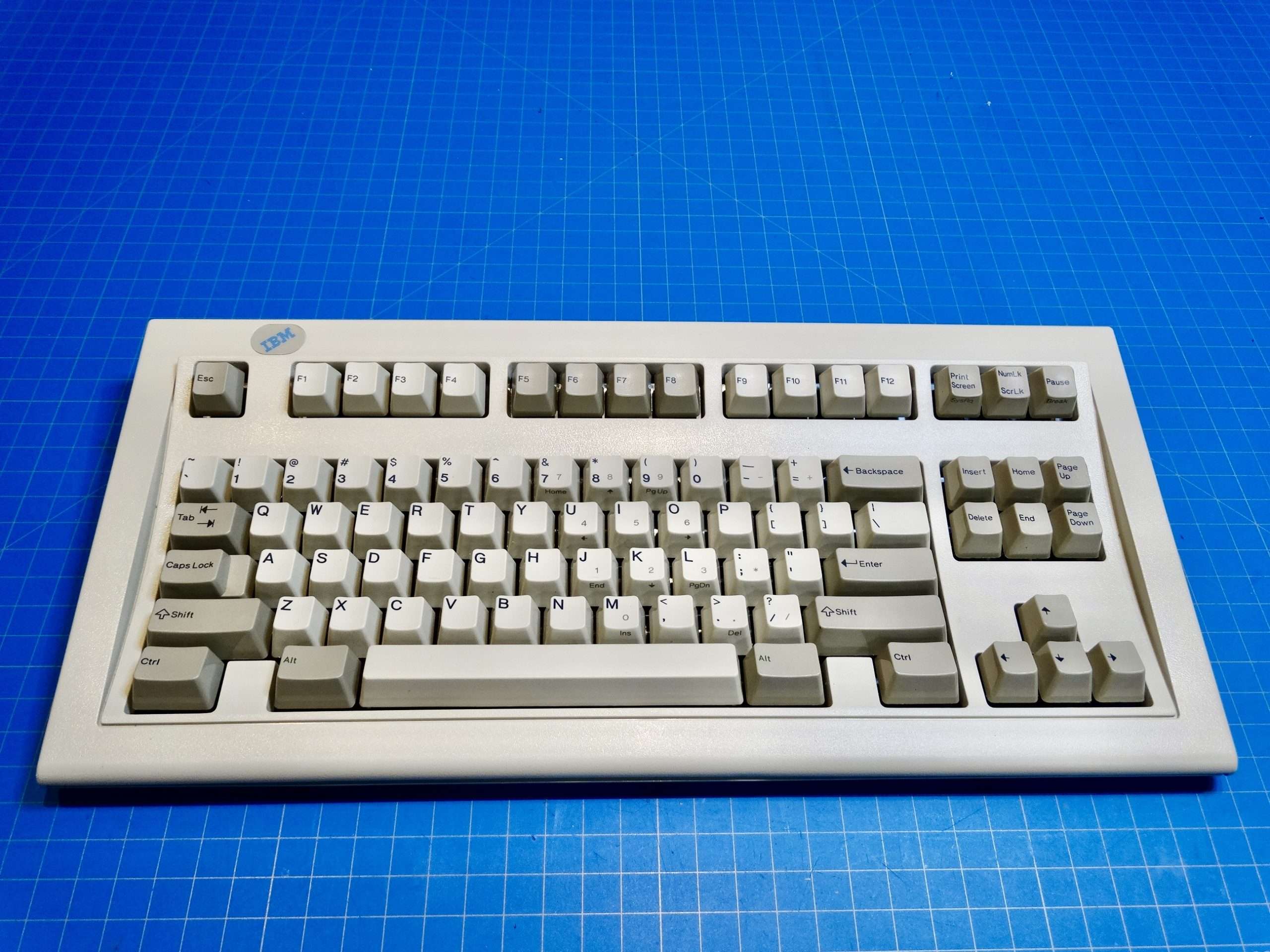 IBM model M 84-key (space saving SSK) 1397681 03-12-93
