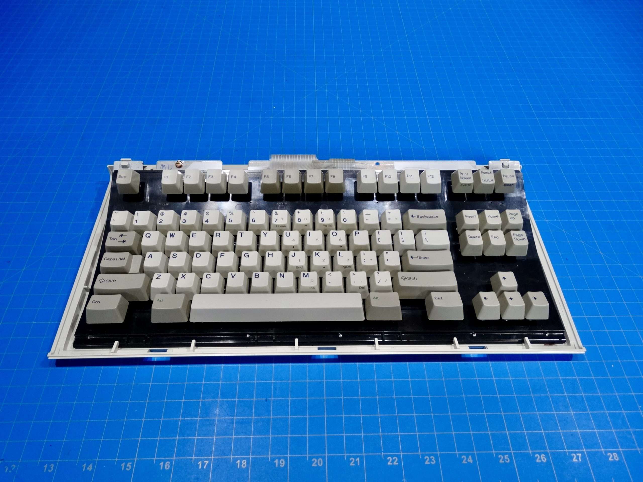 IBM model M 84-key (space saving SSK) 1397681 03-03-93
