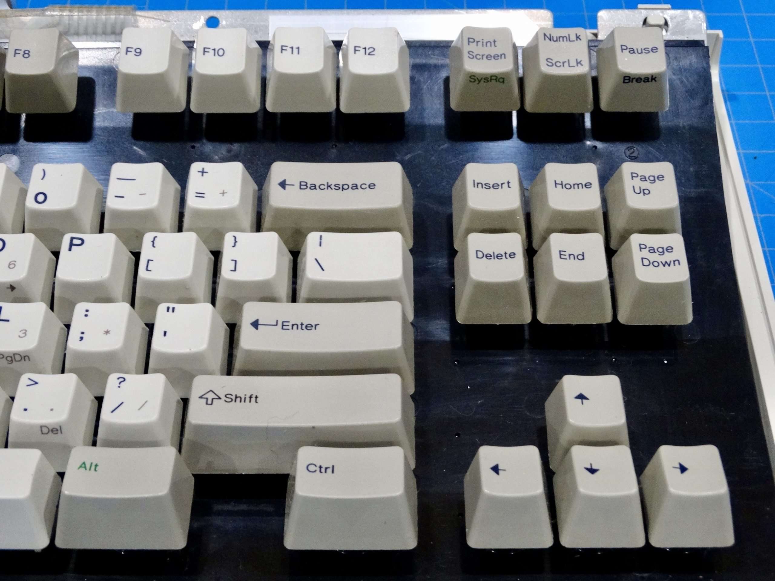 IBM model M 84-key (space saving SSK) 1397681 03-03-93