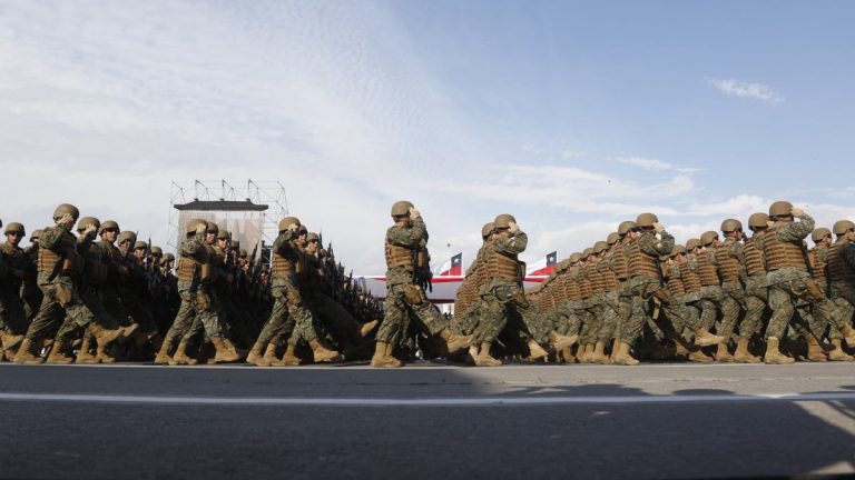 Así fue el desfile de fiestas patrias con la . Kmqj Bsrhvsvdm