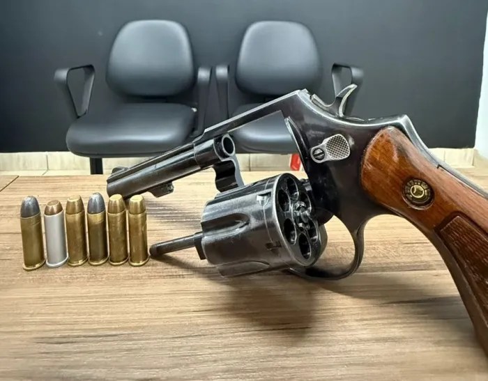 Iguatemi : Polícia Civil prende em flagrante homem por porte ilegal de arma de fogo