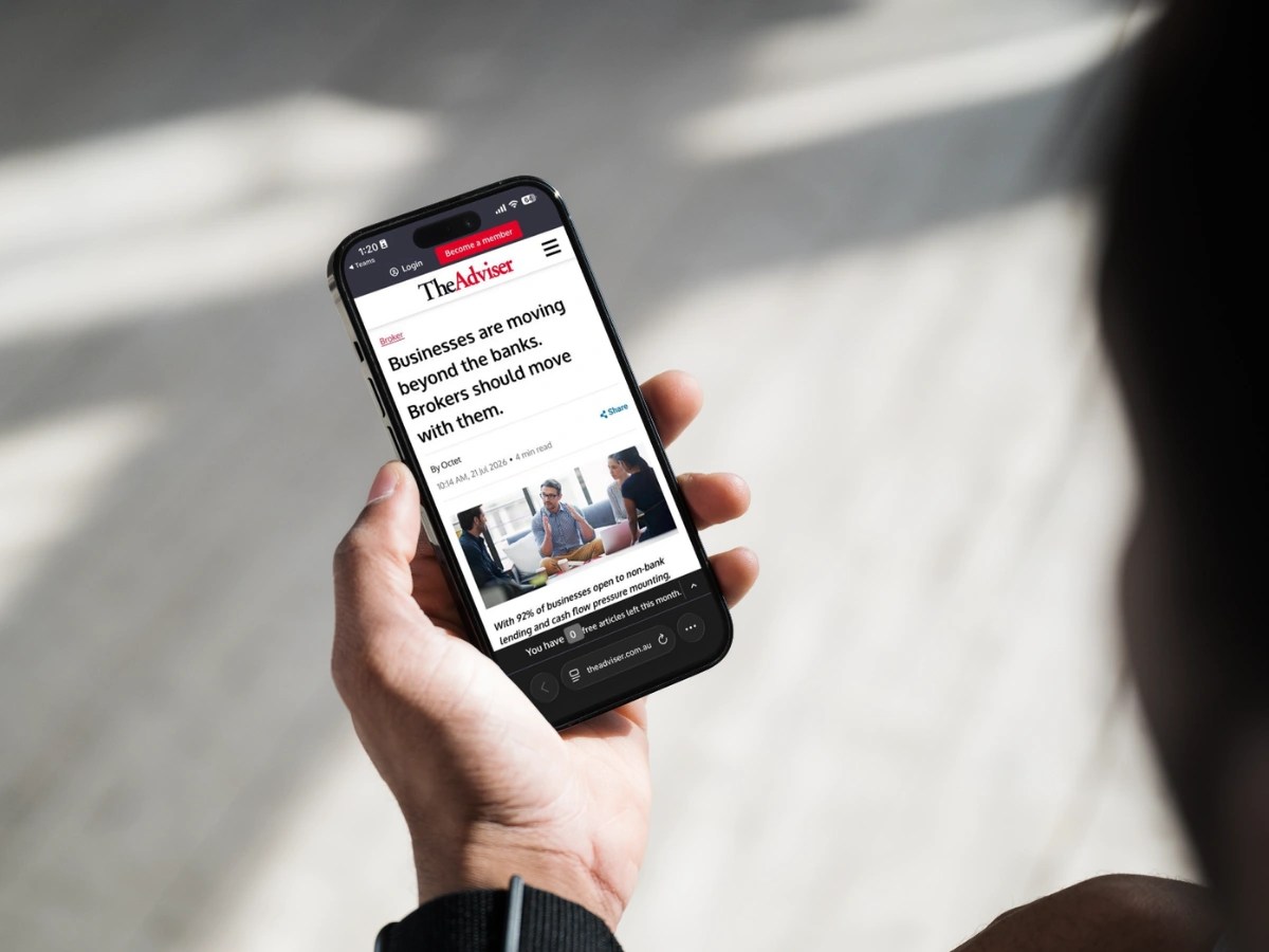 Octet native advertising content displayed on a smartphone