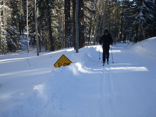 Gratuit Images The Caveman Masters Skiing On His 1st Outing Ever Conrad actualisé par