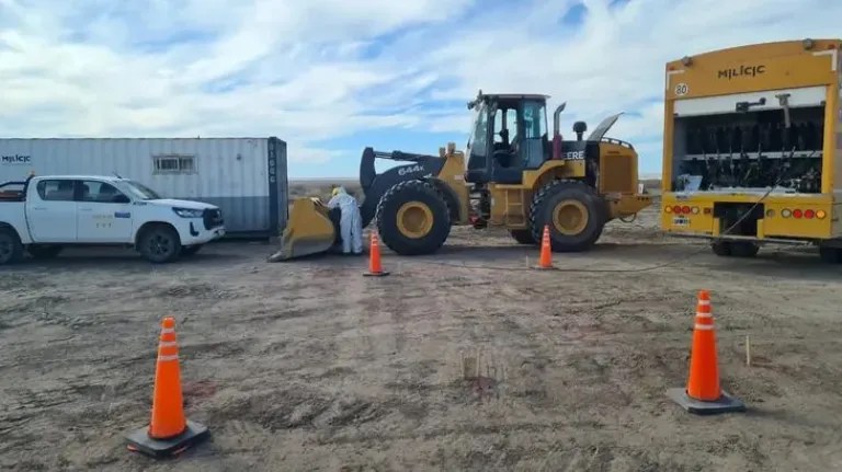 noticiaspuertosantacruz.com.ar - Imagen extraida de: https://www.construar.com.ar/2025/04/vaca-muerta-oil-sur-comenzaron-las-primeras-obras-en-punta-colorada-para-exportar-crudo-desde-rio-negro/