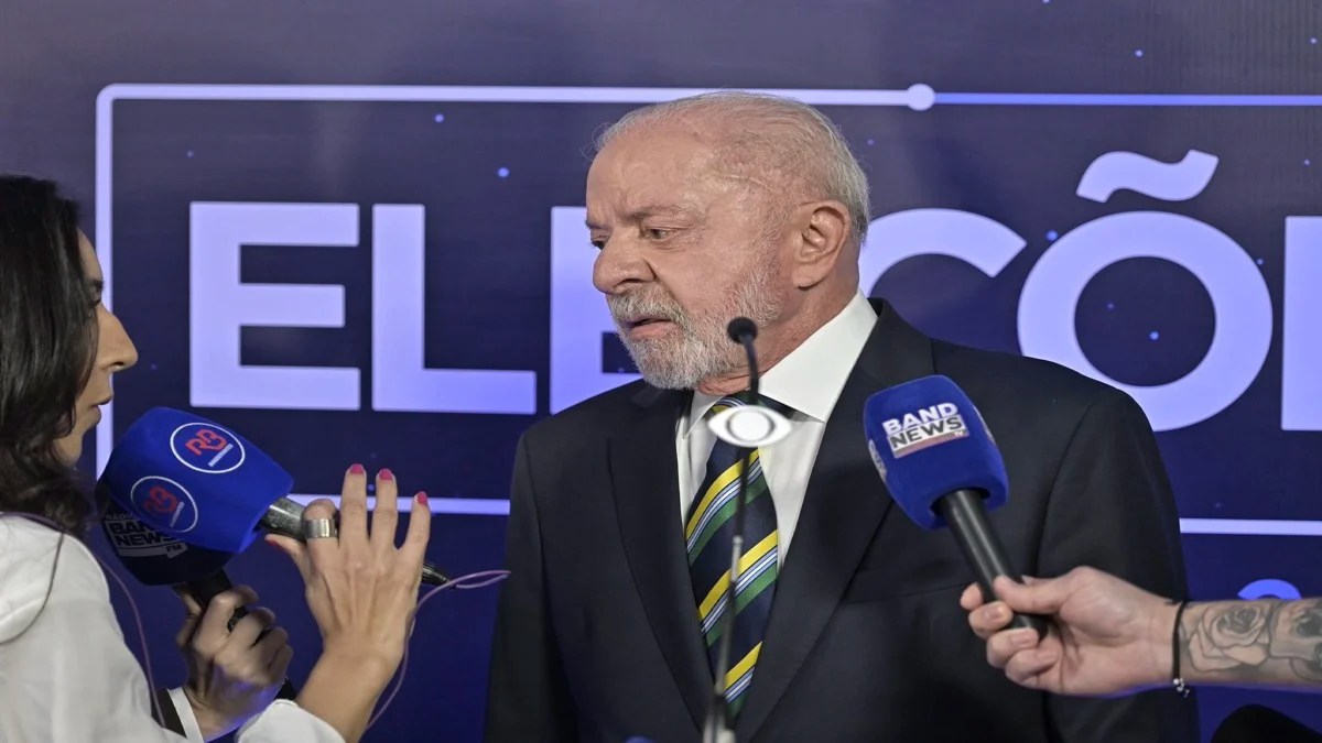 Pesquisa Atlas/Bloomberg: 52,3% desaprovam desempenho de Lula