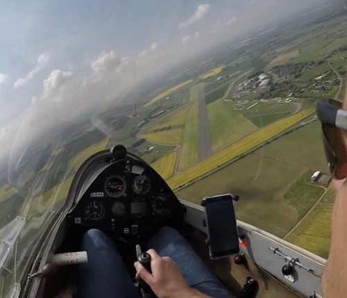 craig-soaring-near-aston-down-in-standard-cirrus-50km-silver-distance