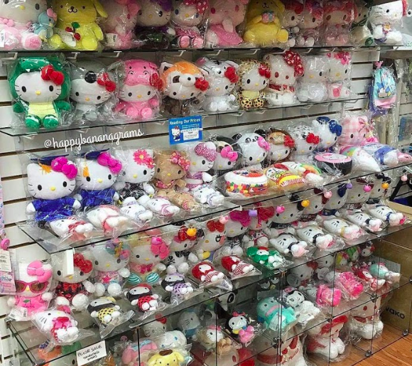 Neighbor spotlight: asia crafts is chinatown's hello kitty haven