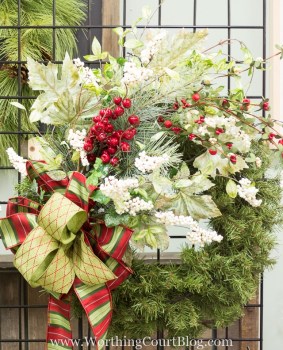 How To Make A Christmas Wreath