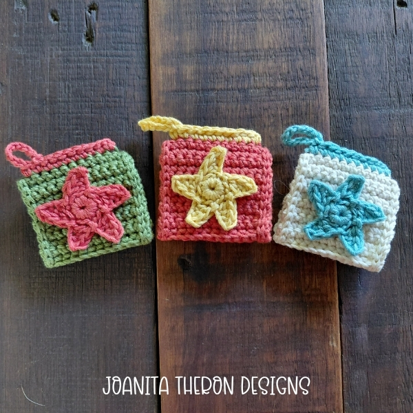 MINI CHRISTMAS CROCHET MONEY ENVELOPES - Joanita Theron Designs