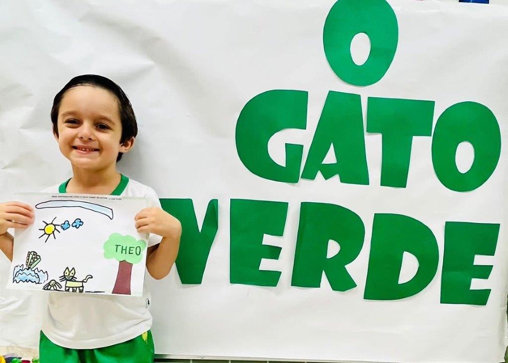 Foto 124 de Grupo IV Vespertino trabalhando com o livro “O Gato Verde”