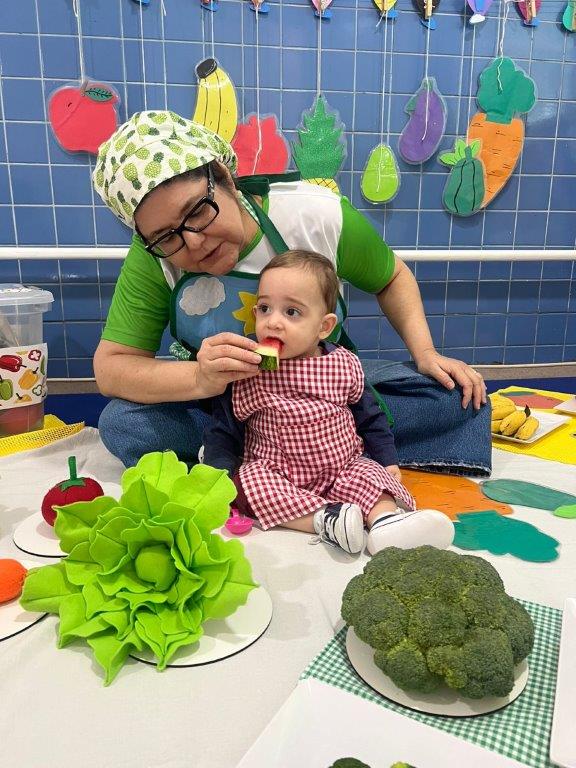 Foto 1 de Culinária com nossa nutricionista no Berçário