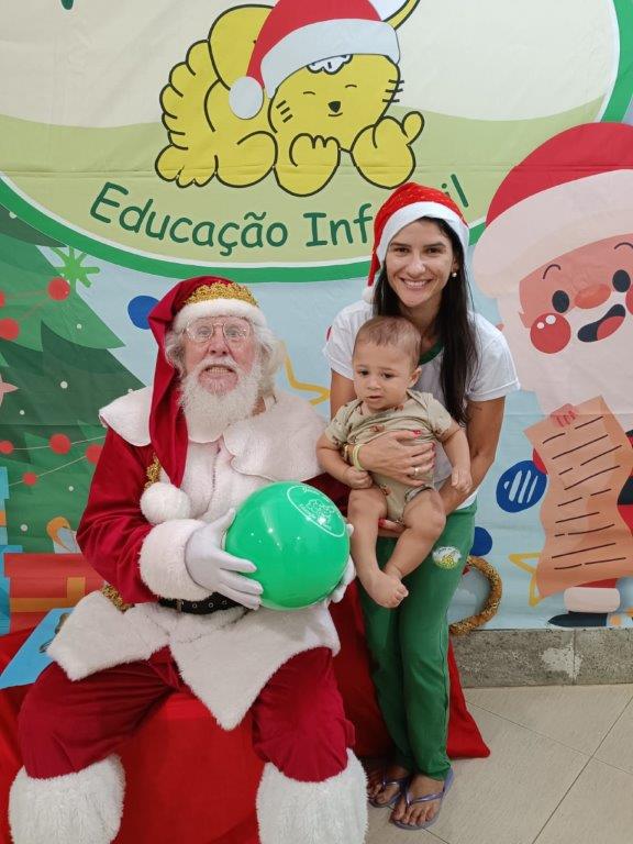 Foto 20 de Chegada do Papai Noel na nossa Escola