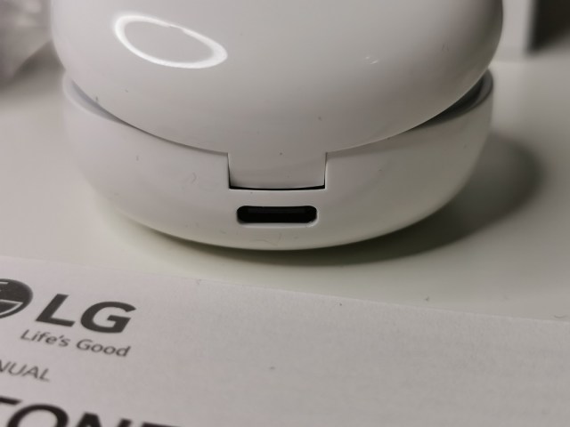 LG TONE Free FN7 Earbuds - Charging case - USB Type C Charging Pin