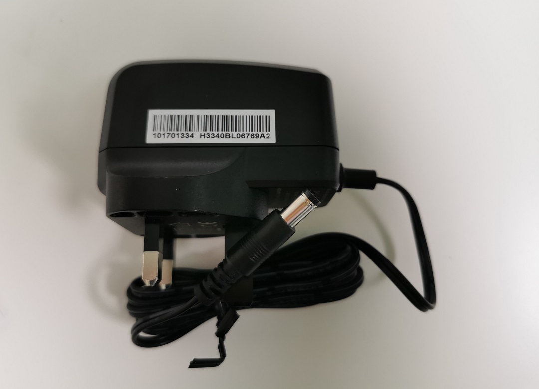 EZVIZ C8C- Power adaptor