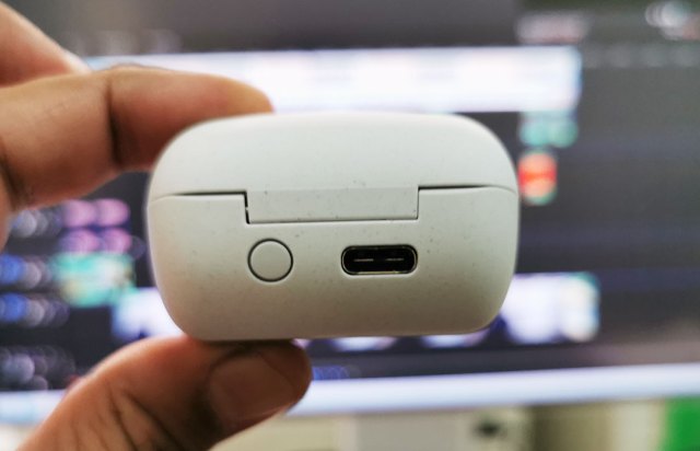 Sony-LinkBuds-Charging-Case-USBTYPE-C-&-Reset-Button