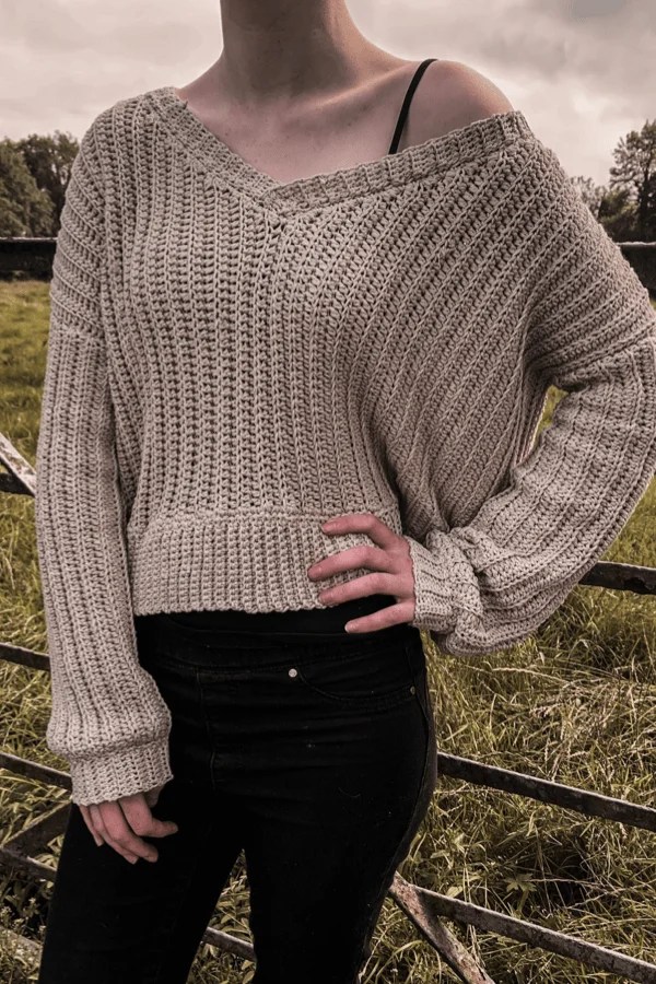 This is a pullover sweater with a pointelle stitch and a scalloped crochet trim. Crochet V Neck Sweater Pattern Online Sale Up To 68 Off
