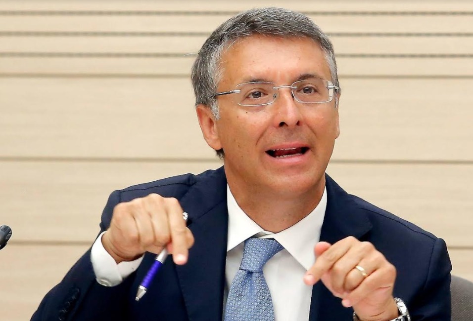 Ecocar: ora tutto come prima. Come se non ci fosse stata un’inchiesta della Dia, ma Cantone bacchetta tutti