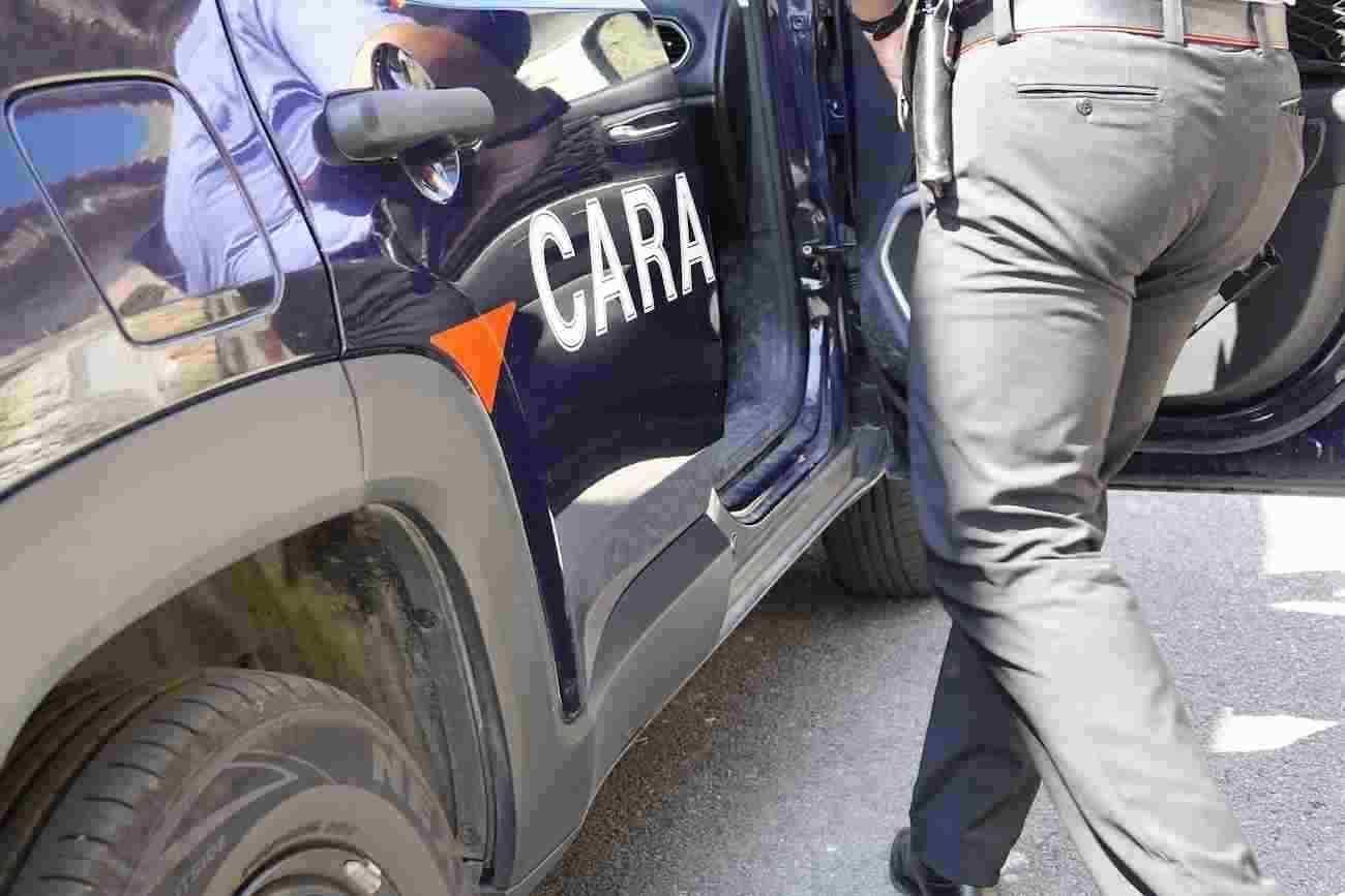 Clan in fermento a Boscoreale: arrestati due uomini con fucili d’assalto ed esplosivi