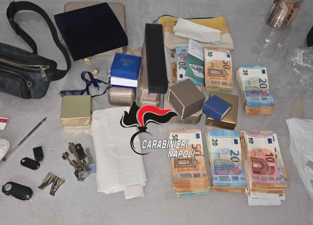 Sequestro tesoretto operatore ecologico a Grumo Nevano Sequestro tesoretto operatore ecologico a Grumo Nevano