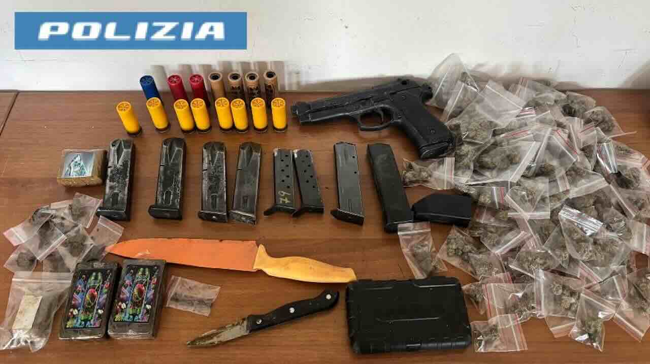 Napoli: armi e droga nel regno del clan D’Amico Napoli: armi e droga nel regno del clan D’Amico