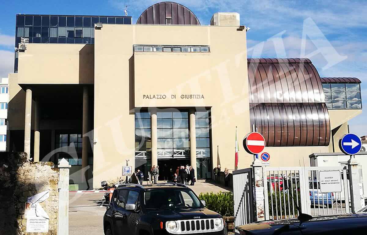 ASL Napoli 3 Sud condannata per tiroidectomia inutile: 50mila euro di risarcimento a paziente danneggiata dall’intervento