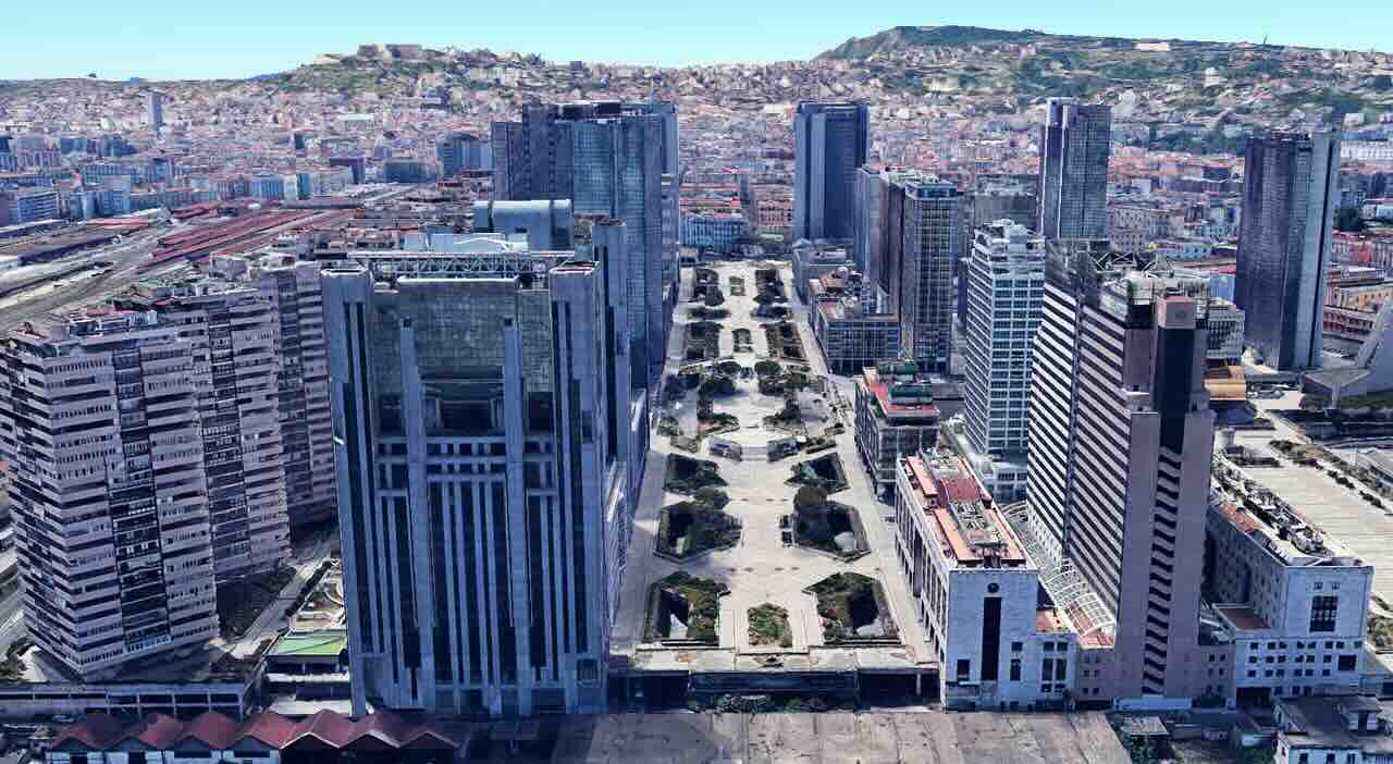 Un uomo di 42 anni a Napoli scopre che le e-bike non sono destinate a tutti: arrestato per rapina a un adolescente al centro direzionale.