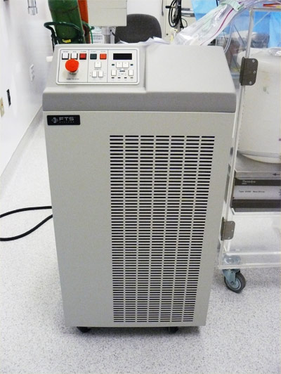 chiller used for subzero cool down of the vitrification agent