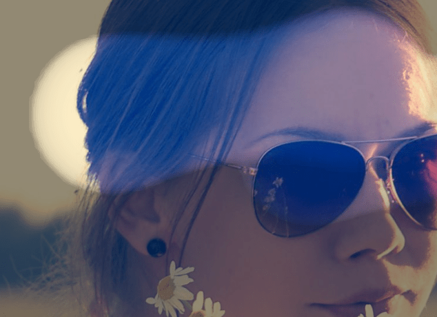 Gooey Liquid Style Overlay Effect With JavaScript And Canvas