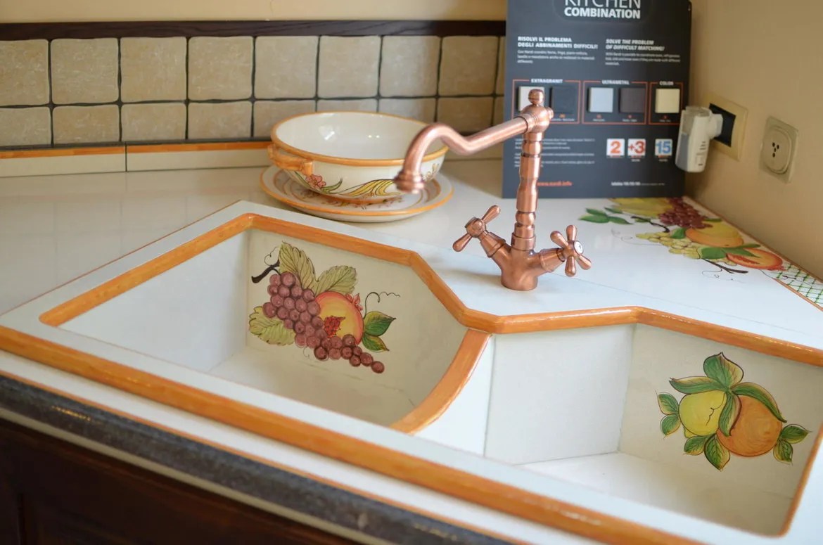 Lavello in pietra - YouTube